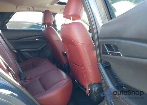 2024 Mazda Cx-30 2.5 S Carbon Edition from USA, damaged, VIN 3MVDMBCM8RM683137